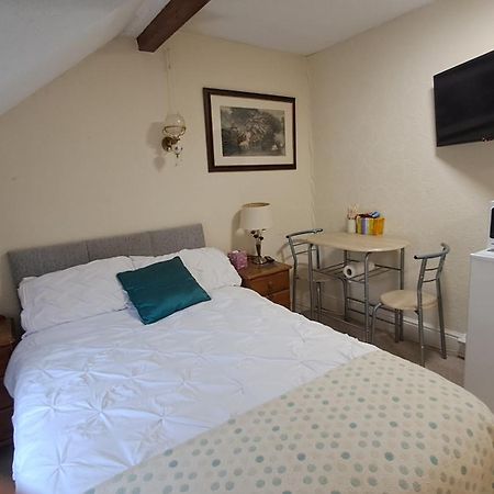 Coynant Farm Guesthouse - Farm Park Stay Swansea Exteriér fotografie